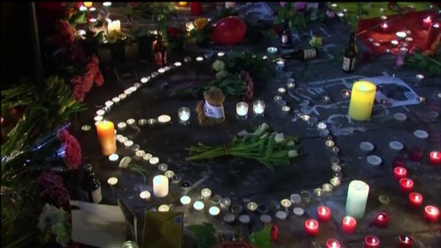 Attentats à Bruxelles: la place de la Bourse, comme un miroir de la place de la République