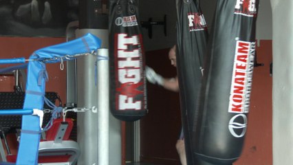 REGARD 383 - KO à la 8e Reprise de Bill Cardoso - RLHD.TV