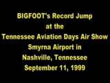 Monster Trucks - Bigfoot Jumping 727 (awesome!)