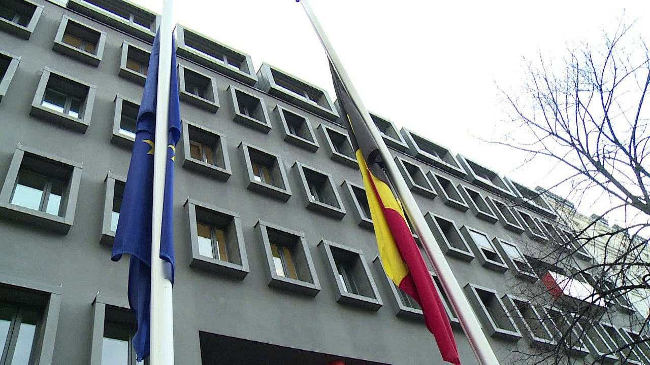 Berliners pay tribute to the victims of Brussels attacks