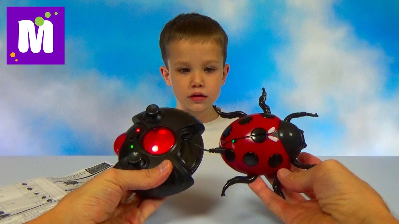 Жук Божья коровка на радио управлении ползает по потолку распаковка от Мистер Макс RC Lady Bag unboxing toy