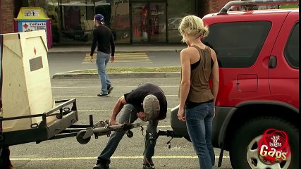 Trailer Refuses to Stay on Hitch Prank