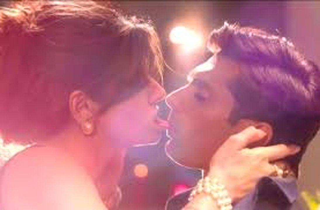 Wajah Tum Ho Video Song - Hate Story 3 - Zareen Khan  Karan Singh  2016