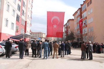 Komiser Yardımcısı Kubilay Er'i, 5 Bin Amasyalı Uğurladı