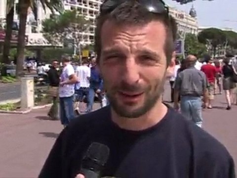 Les stars soutiennent ClapTV ! Chabat, Kassovitz, Semoun, Le Bihan...