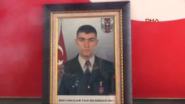 Elazığ Şehidin Ablasından Yürek Burkan Feryat, Bu Benim Kardeşim mi Belki Ölmemiştir 2-