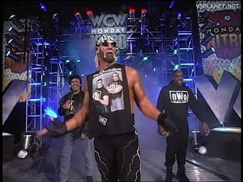Hulk Hogan, NWO, Lex Luger, Giant close WCW Monday Nitro 27.01.1997