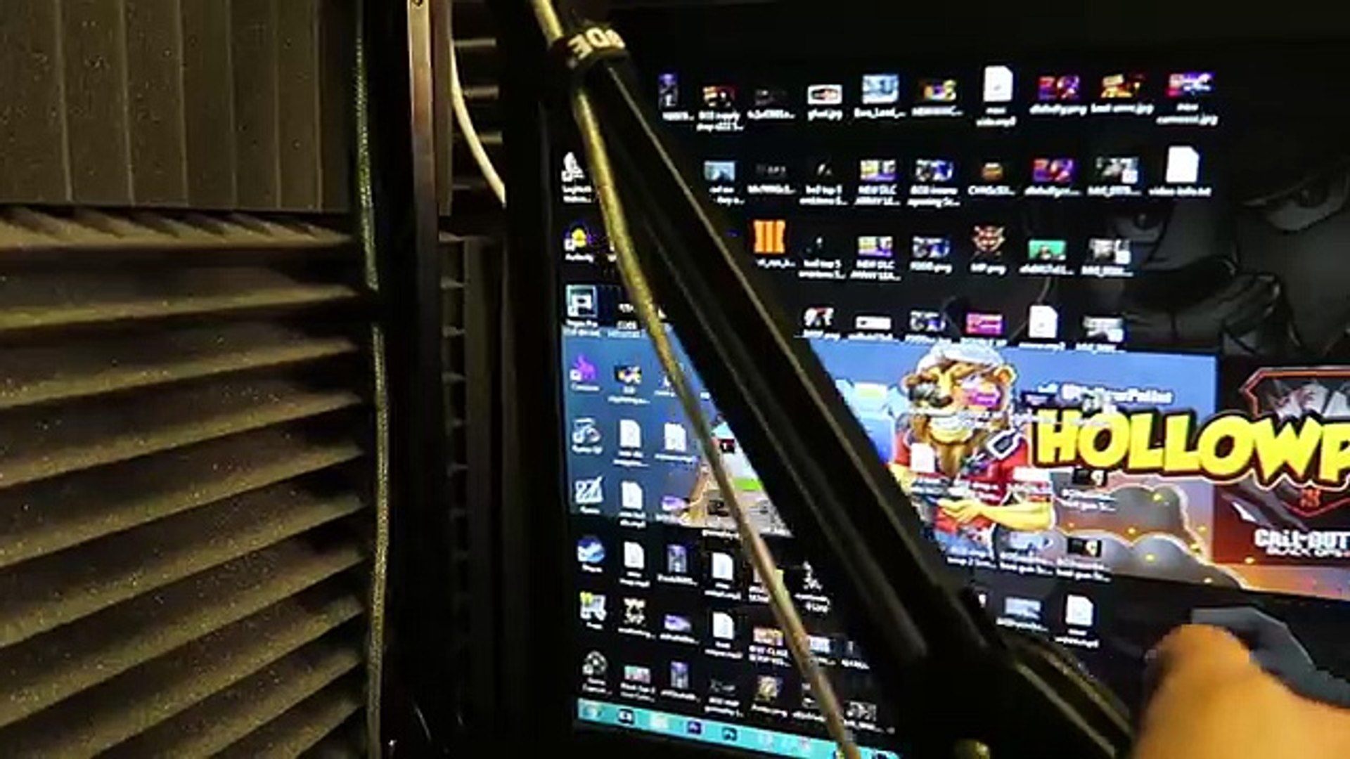 SMALLEST Gaming Room Setup In The WORLD - Gaming Setup Tour 2015 14