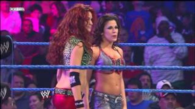 Smackdown 12/11/09 Michelle McCool & Layla vs. Maria & Mickie James