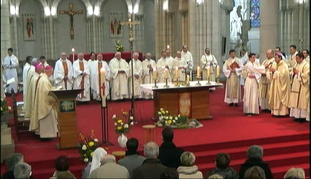 21 mars 2016 - Messe chrismale du diocèse de Luçon - Partie 1