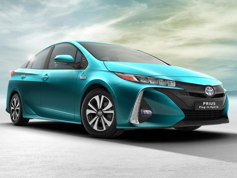 Découvrez la nouvelle Toyota Prius hybride rechargeable
