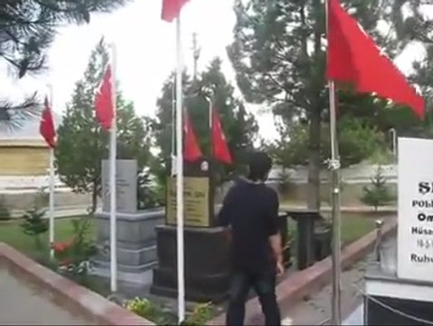 Sezer Kuzucu Şehitler öLmez Vatan Bölünmez 2011 - from YouTube