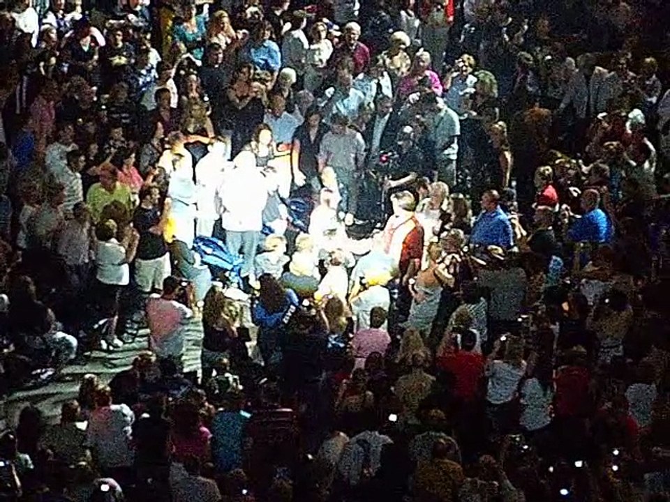 Priscilla Presley speaks at the 30th anniversary Elvis in Concert from 2007