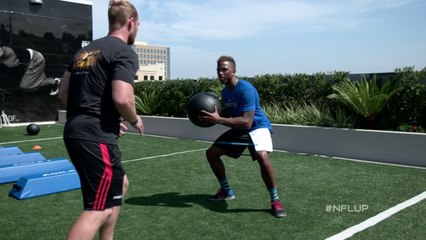 NFL Up!: Band assisted hip rotation ball toss