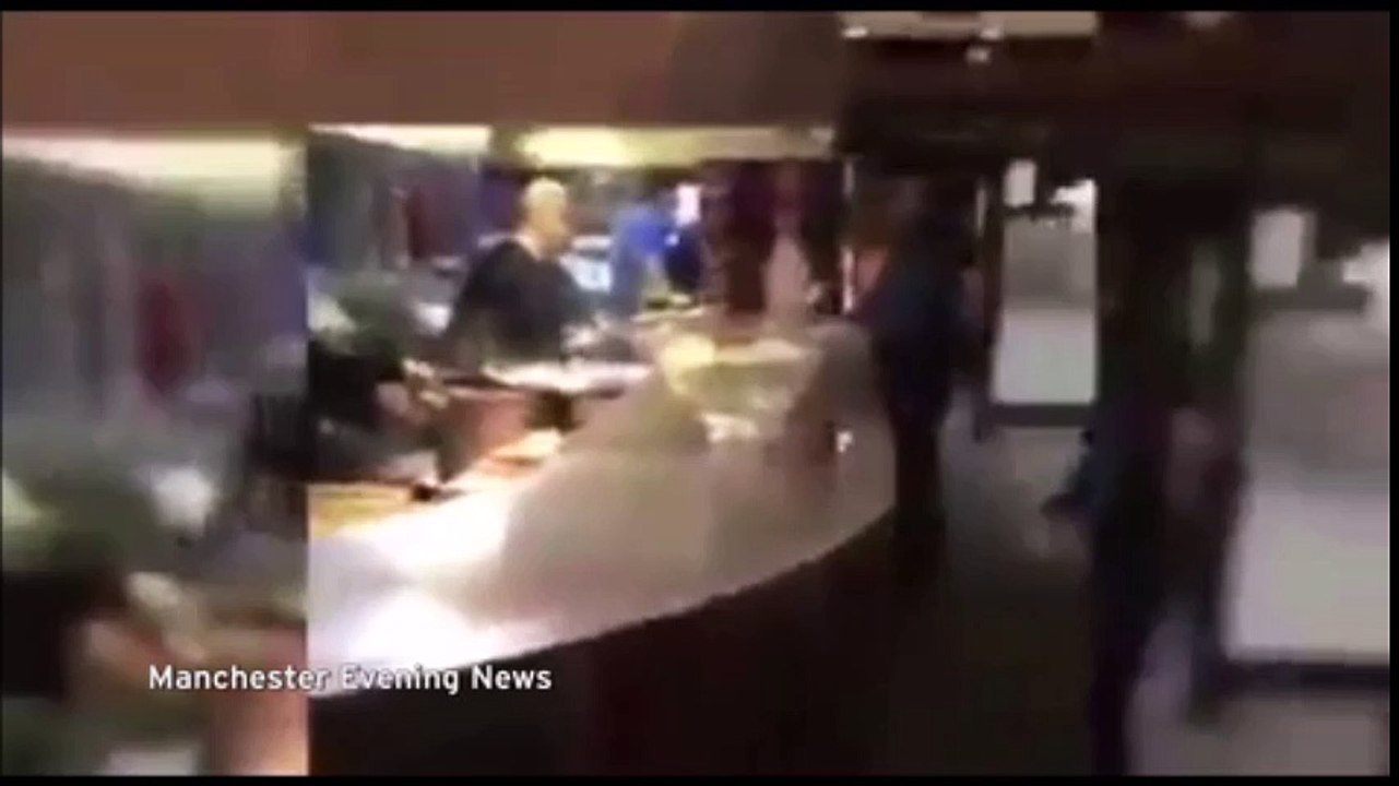 Horrifying Rat Scamper Around in Restaurant