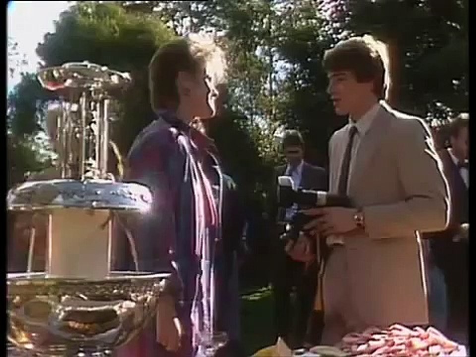 Neighbours ( 1985 ) E130