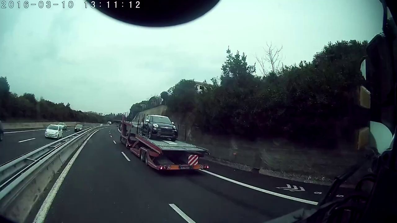 Idiot Stops on Italian Highway