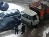 Видео ДТП Камаз стукнул машину в городе Орле Город Орёл 2010 год
