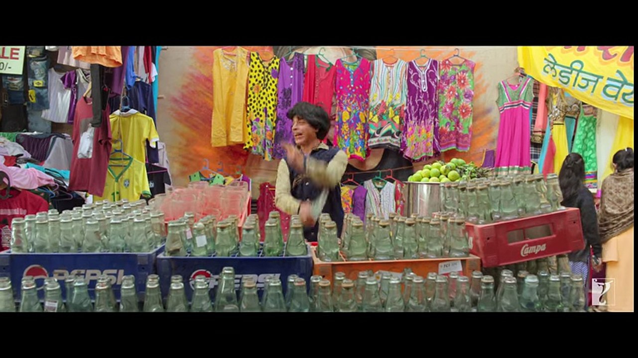 Jabra Fan المغربي عبد الفتاح الجريني يغني للممثل العالمي شاروخان لفيلمه الجديد