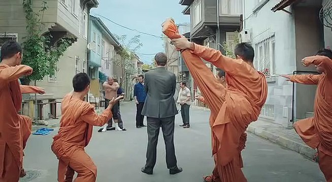 Türkiyenin en güzel, en komik dövüş sahnesi