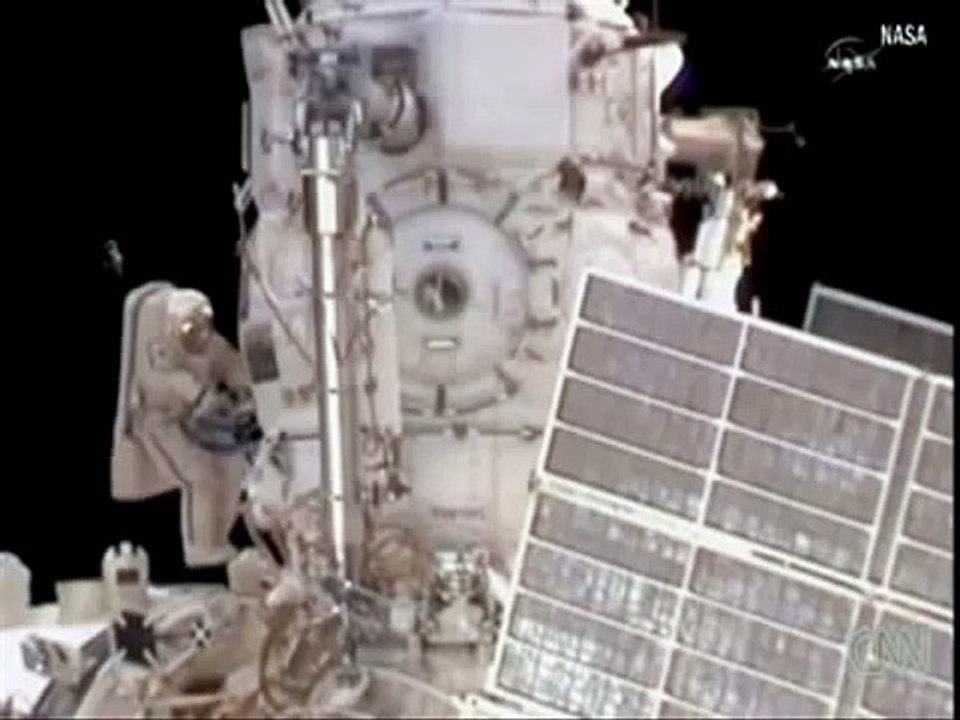 UFO Sightings 2015 - Unidentified Object Found by NASA - Organic Life in space!?