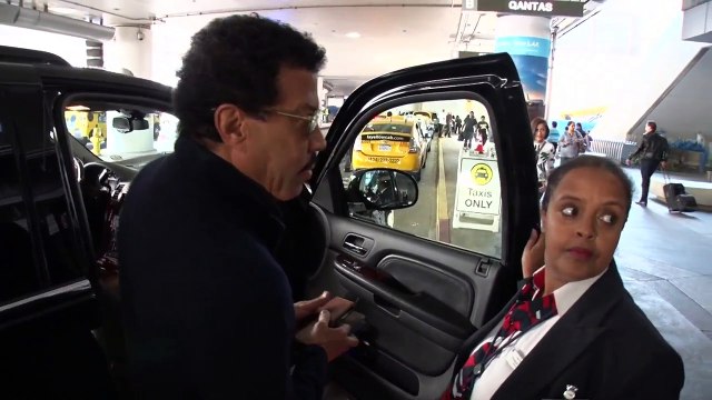 Lionel Richie Says Performers Should Lay Low In Brussels Following Terrorist Attacks