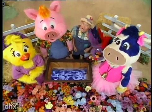 Old Macdonalds Sing-a-long Farm 103 - Twinkle, Twinkle Little Star