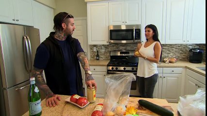 Rosa Mendes tests out her cooking skills  Total Divas Bonus Clip  Feb. 23, 2016