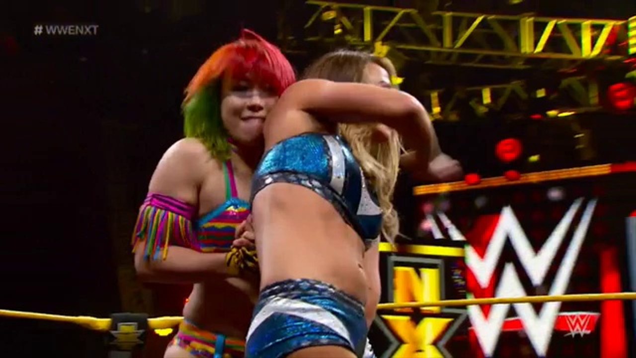 Asuka vs. Emma