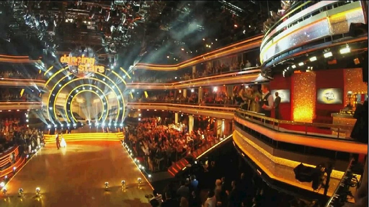 DWTS 22x01 Doug Flutie & Karina Smirnoff (Foxtrot) All Access Sky Box Camera