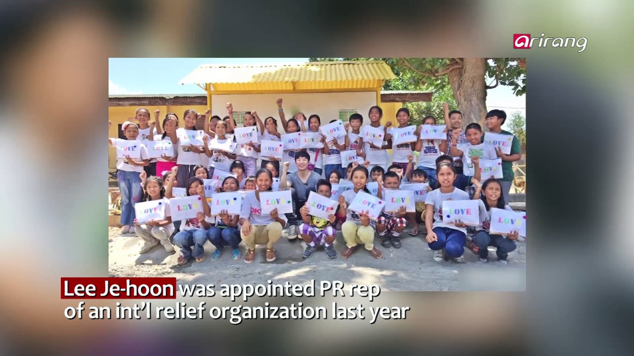 Showbiz Korea _ LEE JE-HOON DOES CHARITY WORK AT REFUGEE CAMP IN TANZANIA