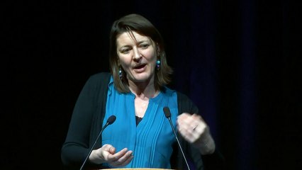 C DETREZ Pourquoi les jeunes lisent-ils encore ?