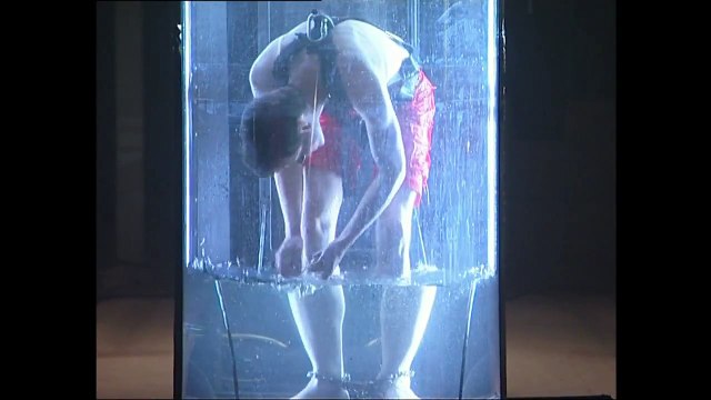 Chained Underwater | Fear Factor Extra