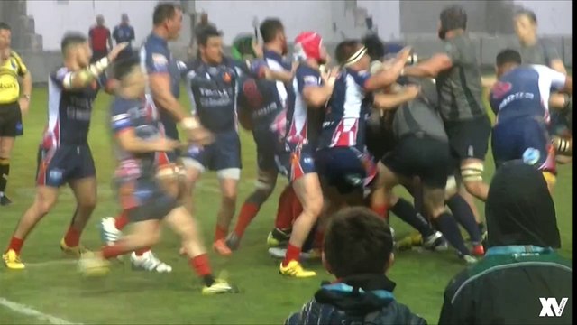Énorme bagarre générale entre le Rugby Club de la Marine Nationale et celui de la Royal Navy