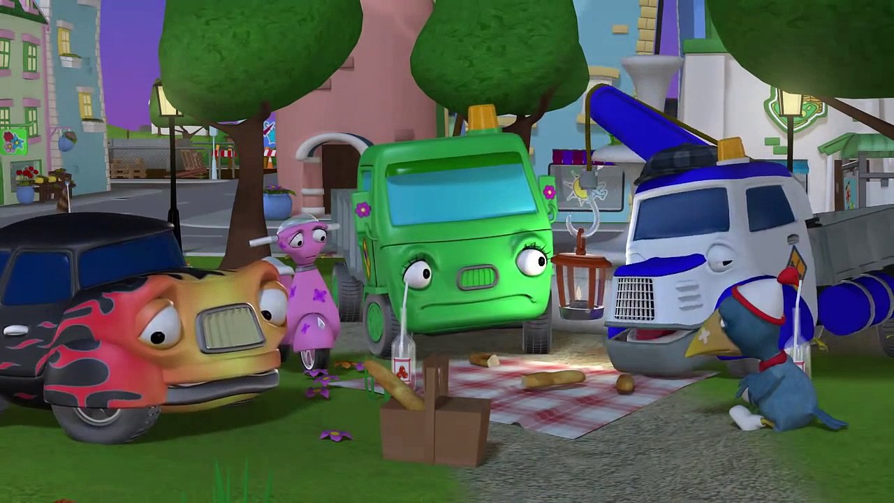 Paulie and Fiona Ep 07 The Ghost Car