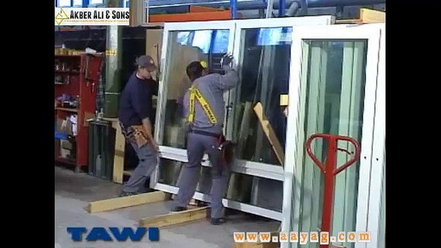 Vacuum lifter for moving windows from TAWI