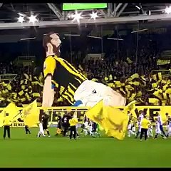 Statta yatarak maç izlemek...