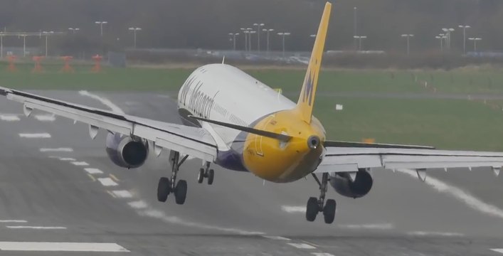 Un Boeing évite le crash de justesse à l'atterrissage !