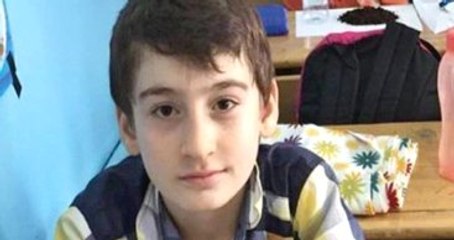 1 Numaralı Şüpheli Servis Şoförü Beratcan'ı Okul Çıkışı Aracına Almış