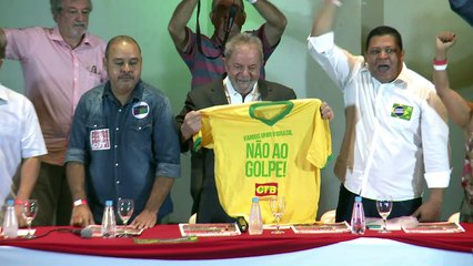 Lula: ‘não tentem dar o golpe porque não vamos aceitar’