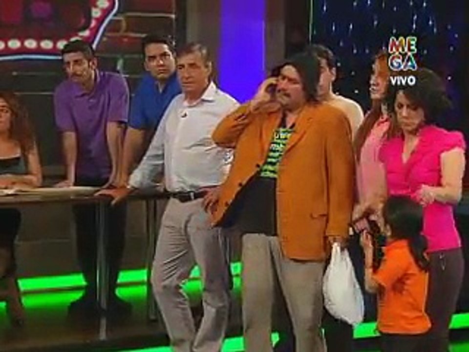 Detrás del muro MCC Kike Morandé y sus Amigos