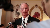 Recording of Alabama Governor Robert Bentley making sexually suggestive comments