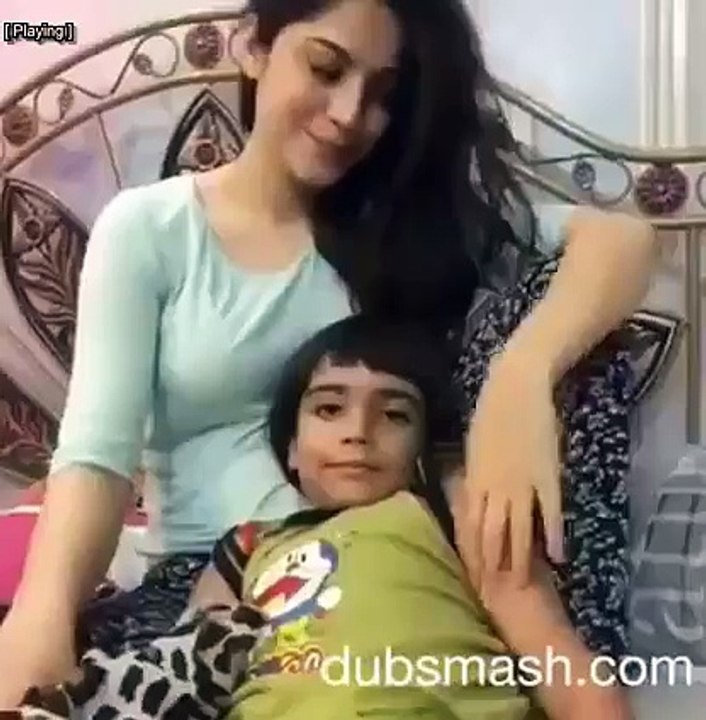 Neelum Munir ki Gandi Dubsmash Shame