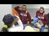 Napoli - I poliziotti regalano un sorriso ai bimbi del Santobono (23.03.16)