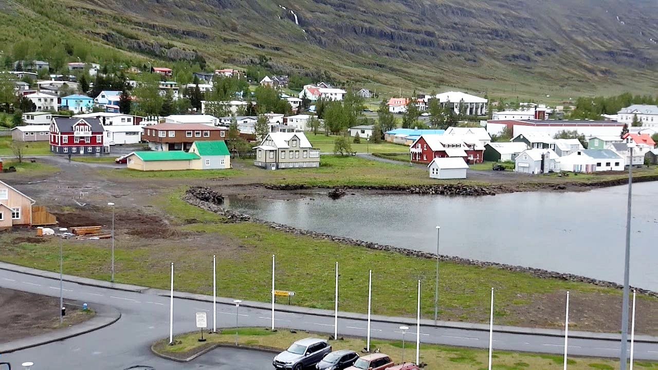 LSLANDE. Escale à SEYDHISFJORD