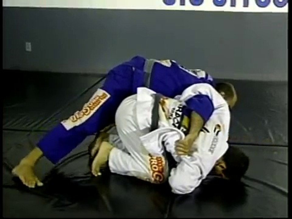 Roberto Correa (Gordo) - Jiu Jitsu Half Guard vol 1 full 16