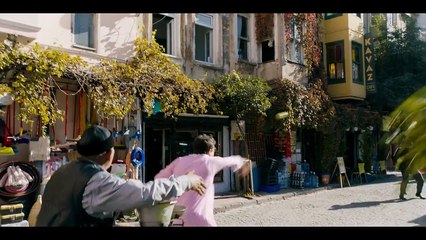 Küçük Esnaf - Berhudar Olmak Zor (Official Video)