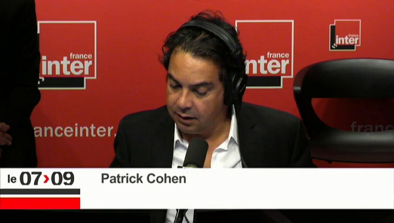 On est passé de "Je suis en terrasse" à "Je suis au check-in", le Billet de Charline