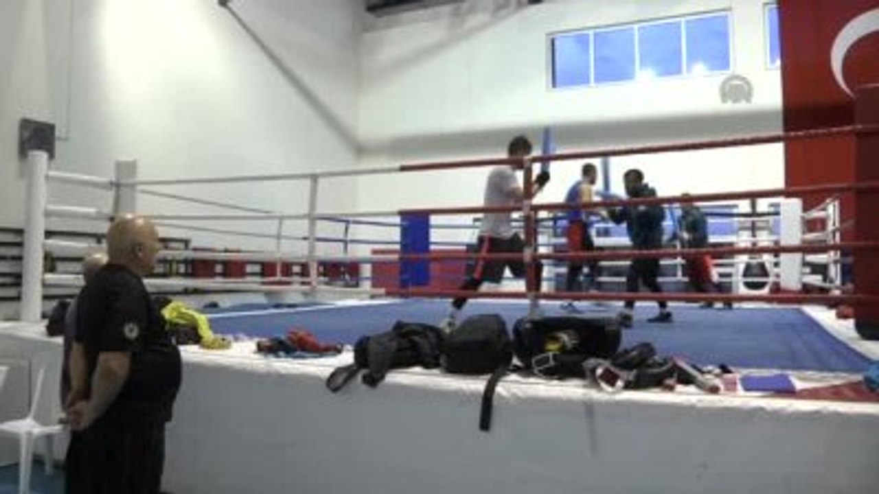 Erkek Milli Boks Takımı Başantrenörü Dumlupınar