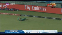 BRILLIANT PAKISTAN Womens TEAM STOP SAVES BOUNDARY